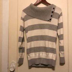 Banana Republic Gray & White Striped Sweater